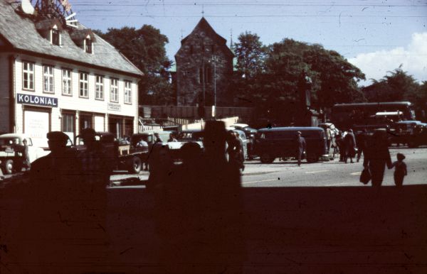 1959-06-03 Sandsynligvis kolonialbutik i Stavanger
Nøgleord: lejrskole