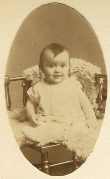1920
Det eneste billede der af far som lille.
Nøgleord: Erik