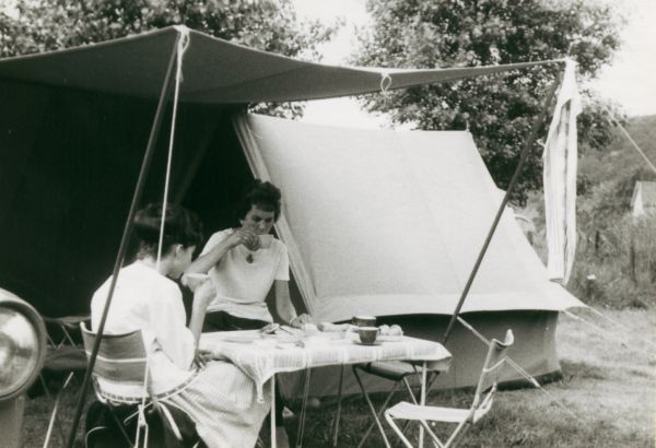 1960
Campingtur til St. Johan i Østrig
Nøgleord: Bente;Else
